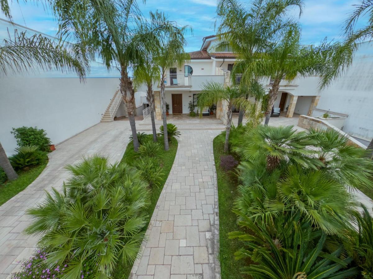 Villa Silvana レッチェ エクステリア 写真