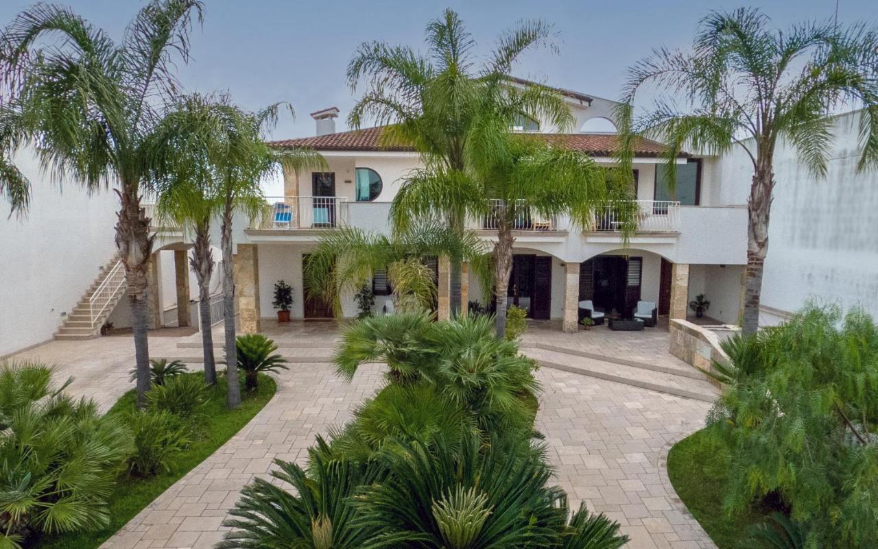 Villa Silvana レッチェ エクステリア 写真