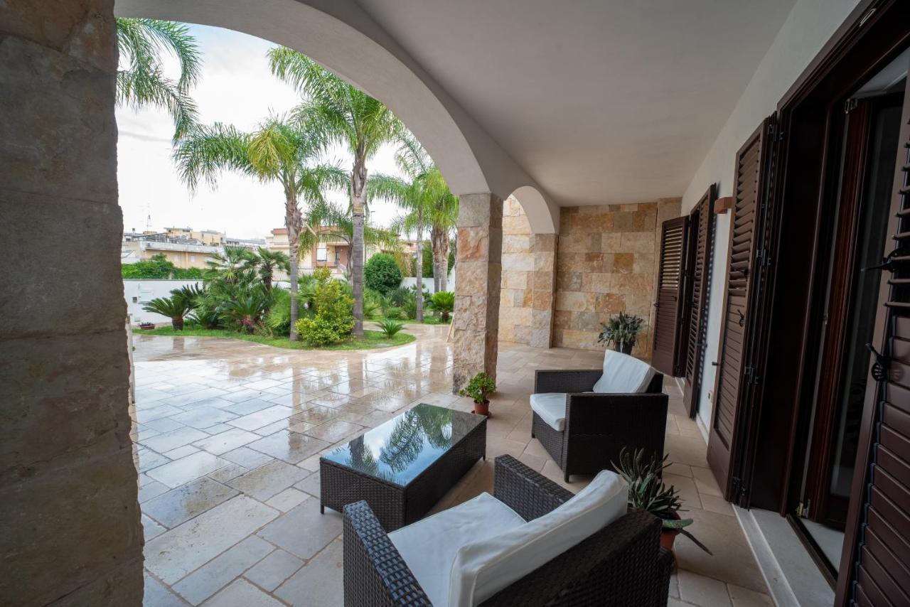 Villa Silvana レッチェ エクステリア 写真